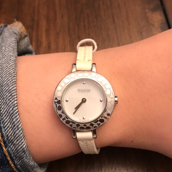 Coach watch - Picture 1 of 4
